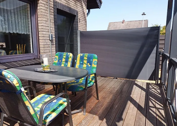 Zwei Finken In By Interhome